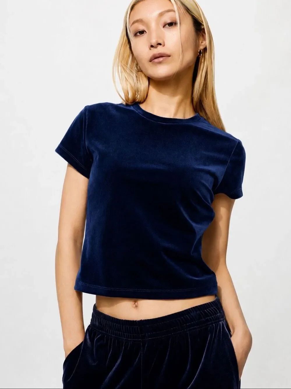 Uniqlo Size S Soft Velour Mini T-Shirt Navy Velvet Stretch Crewneck